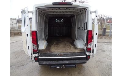 Iveco 35s13 - автомобили, коли, обяви за нови и употребявани 9