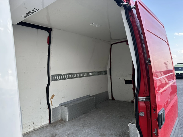 Iveco 35s15 ХЛАДИЛЕН* 3.0 БЕНЗИН/МЕТАН* КЛИМАТРОНИК - автомобили, коли, обяви за нови и употребявани 10