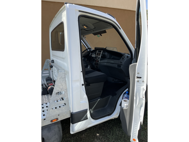 Iveco 35S18 35 S18 - автомобили, коли, обяви за нови и употребявани 6