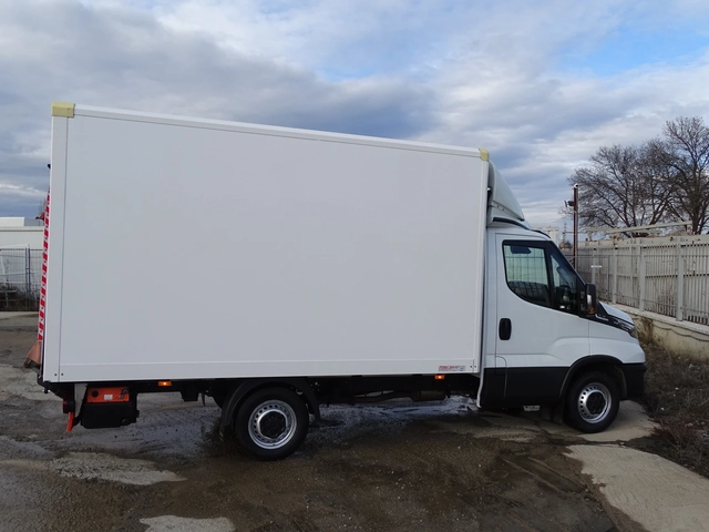 Iveco 35S18 ХЛАДИЛЕН* КЛИМАТРОНИК* НАЛИЧНИ 2 БРОЯ* * ШЕРКОМ - автомобили, коли, обяви за нови и употребявани 7