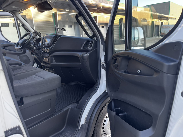 Iveco 35S18 автовоз с лиценз, композиция 3 коли - автомобили, коли, обяви за нови и употребявани 16