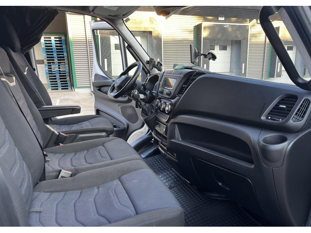 Iveco 35S18 автовоз с лиценз, композиция 3 коли - автомобили, коли, обяви за нови и употребявани 17