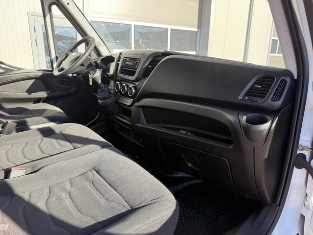 Iveco Daily 3.0 50 C 35 категория "Б" - автомобили, коли, обяви за нови и употребявани 9