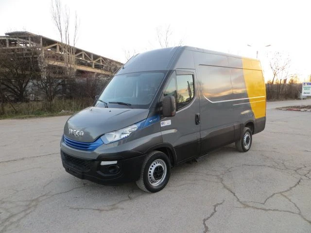 Iveco Daily 35S14 -12 КУБ.М-МЕТАН - автомобили, коли, обяви за нови и употребявани 0