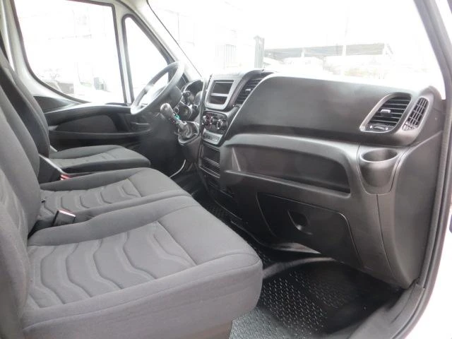 Iveco Daily 35C13V - автомобили, коли, обяви за нови и употребявани 11