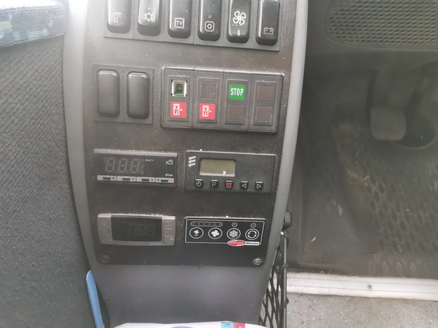 Iveco Daily WING 30+ 1 МЕСТА - автомобили, коли, обяви за нови и употребявани 7