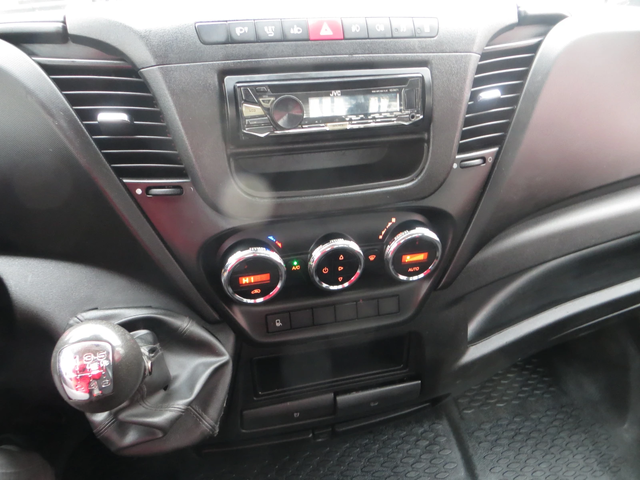 Iveco Daily 50C35 БОРОВИ "В" КАТЕГОРИЯ - автомобили, коли, обяви за нови и употребявани 9