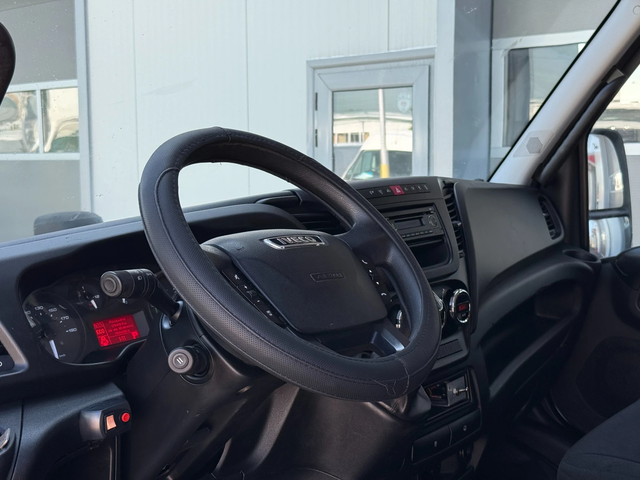 Iveco Daily Снегорин с Опесъчител 35 C 13 Категория "Б" - автомобили, коли, обяви за нови и употребявани 8