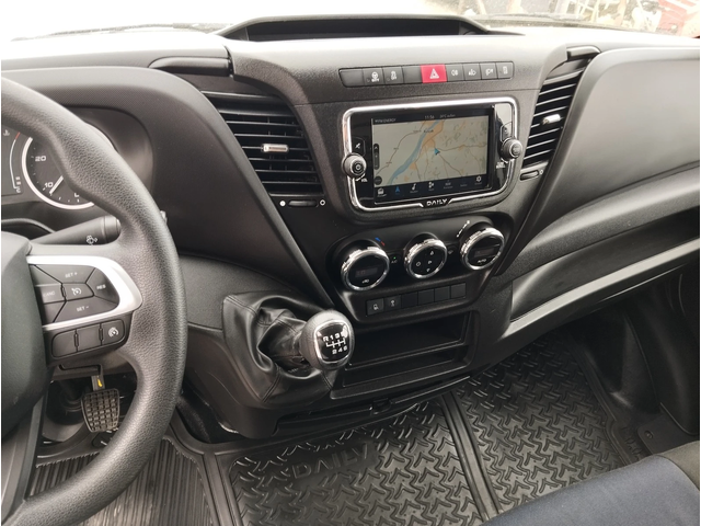 Iveco Daily 3.0 160кс. 4.2метра Щора Борд  Дистрониг Navi - автомобили, коли, обяви за нови и употребявани 4