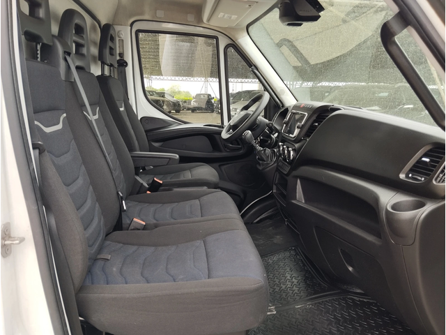 Iveco Daily 3.0 160кс. 4.2метра Щора Борд  Дистрониг Navi - автомобили, коли, обяви за нови и употребявани 5