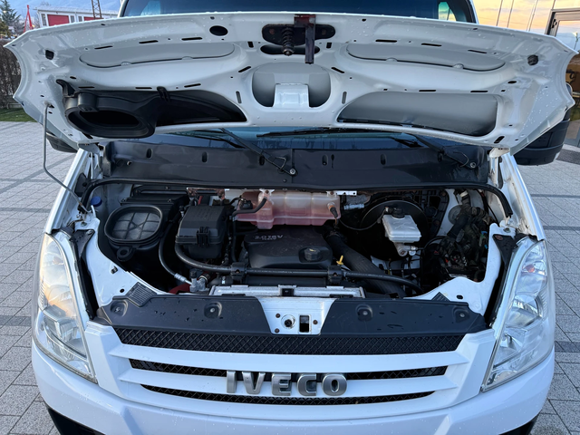 Iveco Daily 35S18 3.0HPI Maxi Климатроник Падащ борд - автомобили, коли, обяви за нови и употребявани 16