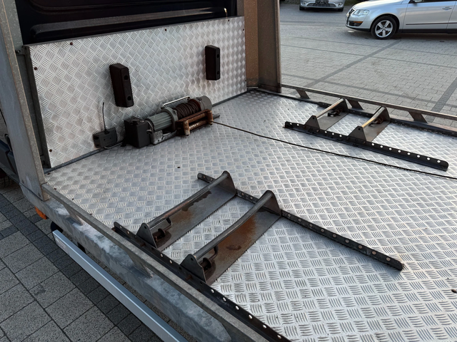 Iveco Daily 40C18 3.0HPI Специален до 3.5т. 5.20м. Климатроник - автомобили, коли, обяви за нови и употребявани 4