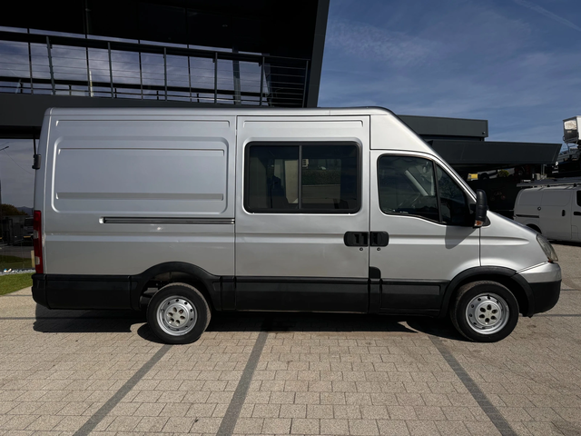 Iveco Daily 2.3HPI Товаропътнически 6-местен Клима - автомобили, коли, обяви за нови и употребявани 5