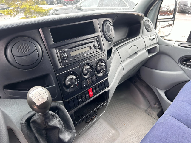 Iveco Daily 35S18 3.0HPI Maxi Клима - автомобили, коли, обяви за нови и употребявани 13