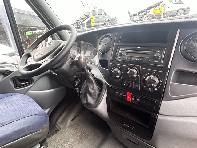 Iveco Daily 35S18 3.0HPI Maxi Клима - автомобили, коли, обяви за нови и употребявани 9