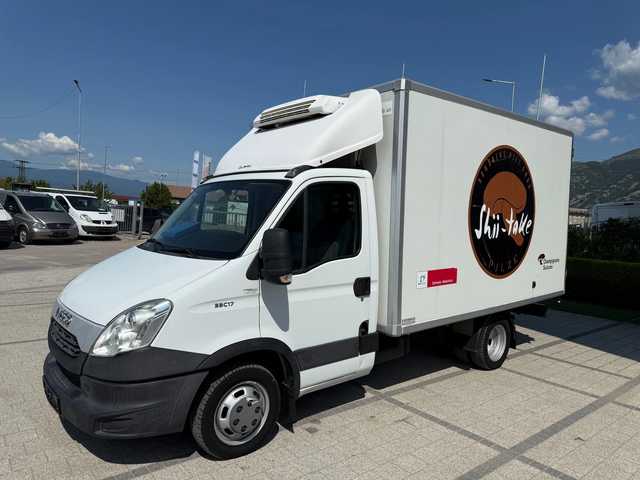 Iveco Daily 35C17 3.0HPI до 3.5т. 3.55м. Хладилен + Клима - автомобили, коли, обяви за нови и употребявани 2