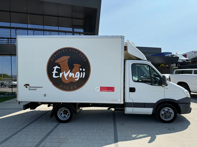 Iveco Daily 35C17 3.0HPI до 3.5т. 3.55м. Хладилен + Клима - автомобили, коли, обяви за нови и употребявани 9