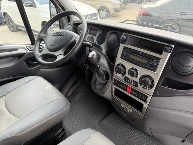 Iveco Daily 50C14 3.5т. 4.20м. Хладилен + Климатроник - автомобили, коли, обяви за нови и употребявани 11