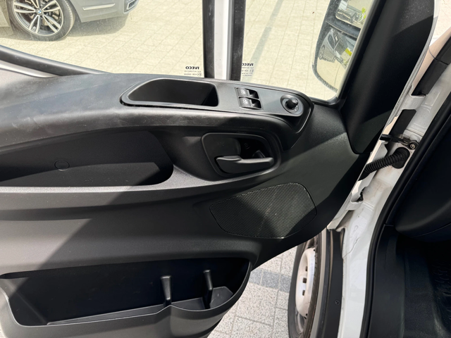 Iveco Daily 35-160 Хладилен + Клима / Тръбен път - автомобили, коли, обяви за нови и употребявани 14