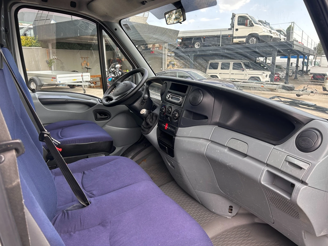 Iveco Daily 35S18 4, 25м. + Кран - автомобили, коли, обяви за нови и употребявани 6
