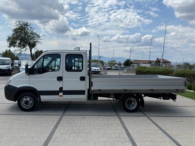 Iveco Daily 40C15 до 3.5т. 3.50м. Клима 7-местен - 2 броя - автомобили, коли, обяви за нови и употребявани 3