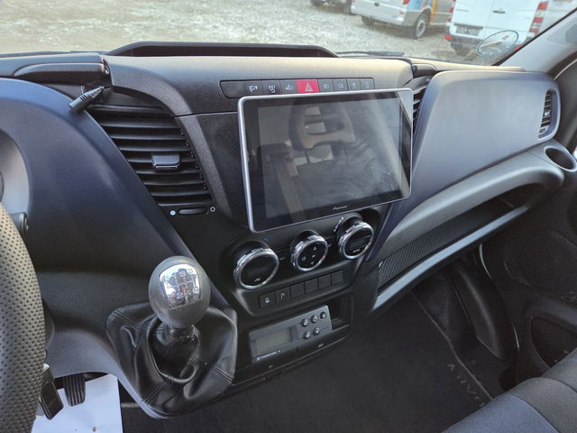 Iveco Daily 35-180, 3.0HPI, ХЛАДИЛЕН, Падащ Борд, Нави - автомобили, коли, обяви за нови и употребявани 10