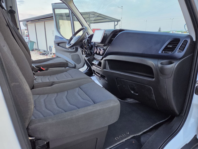Iveco Daily 35-180, 3.0HPI, ХЛАДИЛЕН, Падащ Борд, Нави - автомобили, коли, обяви за нови и употребявани 12