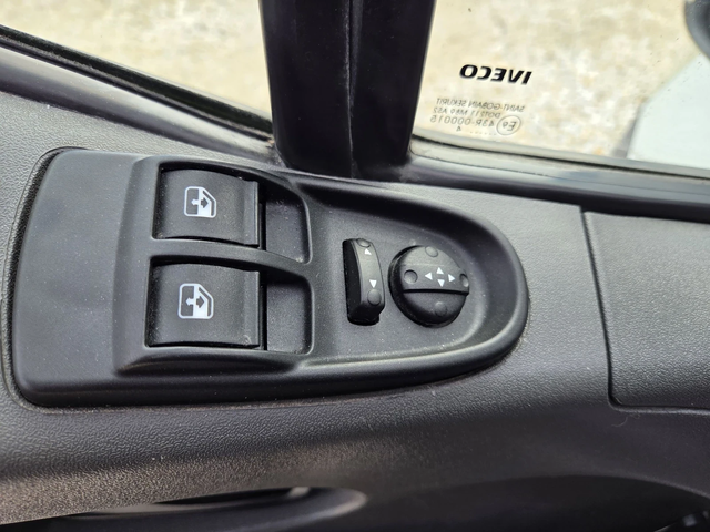 Iveco Daily 35c15, Клима, До 3.5 тона - автомобили, коли, обяви за нови и употребявани 11