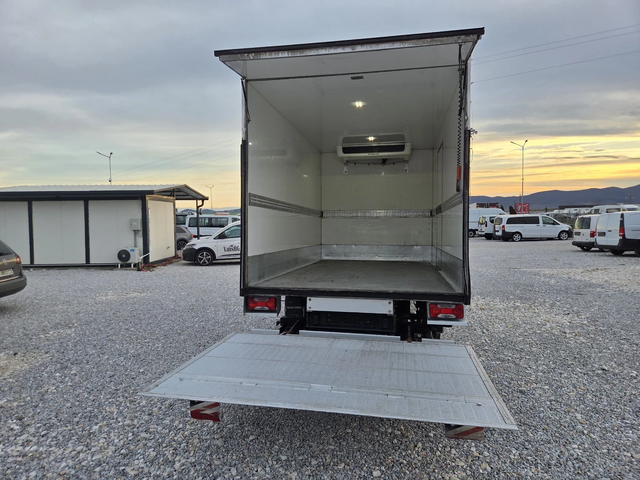 Iveco Daily 35s18, Хладилен, 4.20 метра, Автоматик, Климатик, - автомобили, коли, обяви за нови и употребявани 13