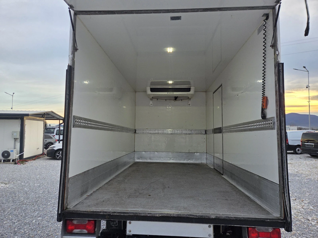Iveco Daily 35s18, Хладилен, 4.20 метра, Автоматик, Климатик, - автомобили, коли, обяви за нови и употребявани 14