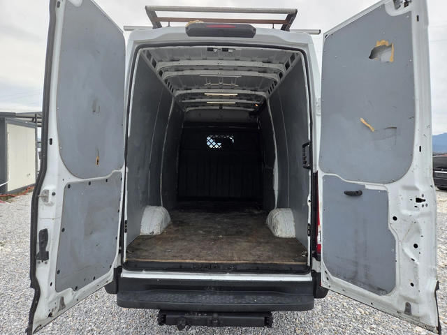 Iveco Daily 35s16, Автоматик, Климатик - автомобили, коли, обяви за нови и употребявани 11