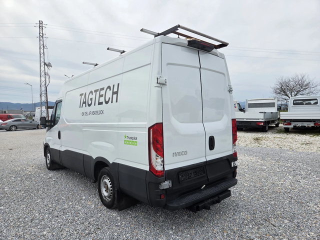 Iveco Daily 35s16, Автоматик, Климатик - автомобили, коли, обяви за нови и употребявани 1