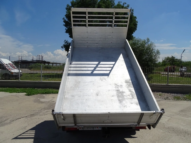 Iveco Daily 35C14 3.0HPI  КАТ. * Б* - автомобили, коли, обяви за нови и употребявани 4