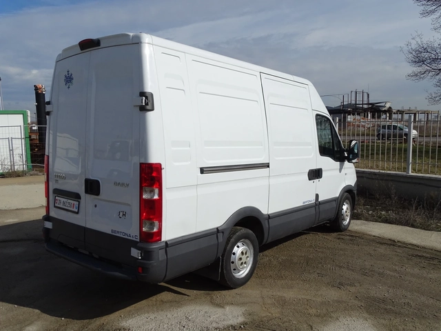 Iveco Daily 35S17 3.0HPI  ХЛАДИЛЕН* КЛИМАТИК - автомобили, коли, обяви за нови и употребявани 5