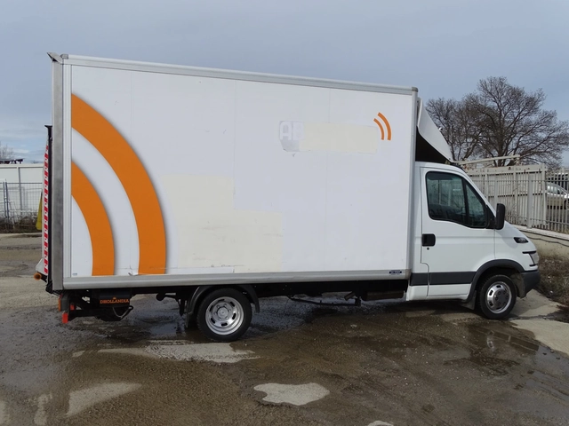 Iveco Daily 35C14 3.0HPI  КАТ. * Б*  * * * КЛИМАТИК * * ШЕРКОМ - автомобили, коли, обяви за нови и употребявани 4