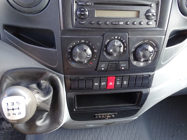 Iveco Daily 35C12  * КЛИМАТИК* - автомобили, коли, обяви за нови и употребявани 10