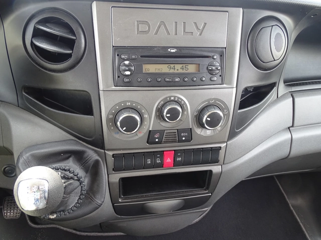 Iveco Daily 35S17 3.0HPI* * * Климатроник* * *  КАТ. * Б* 3, 5 - автомобили, коли, обяви за нови и употребявани 10