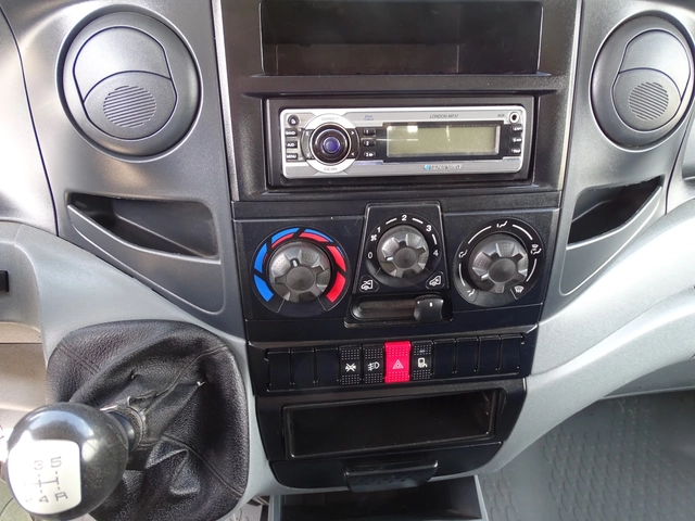 Iveco Daily 35C12   КАТ. * Б* 7-места - автомобили, коли, обяви за нови и употребявани 12