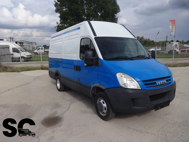 Iveco Daily * * * ШЕРКОМ * * *  ВНОС ОТ ШВЕЙЦАРИЯ * * * - автомобили, коли, обяви за нови и употребявани 0