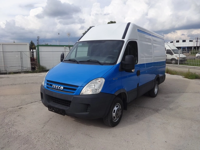 Iveco Daily * * * ШЕРКОМ * * *  ВНОС ОТ ШВЕЙЦАРИЯ * * * - автомобили, коли, обяви за нови и употребявани 1
