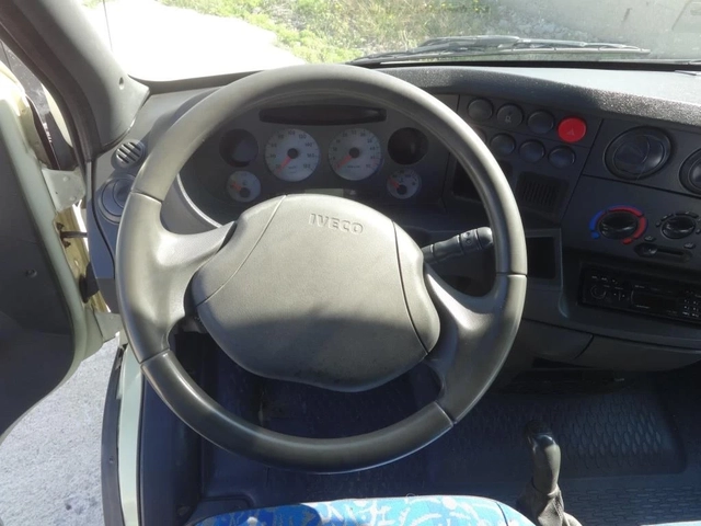 Iveco Daily 35C13  МАКСИ КАТ. * Б* - автомобили, коли, обяви за нови и употребявани 9