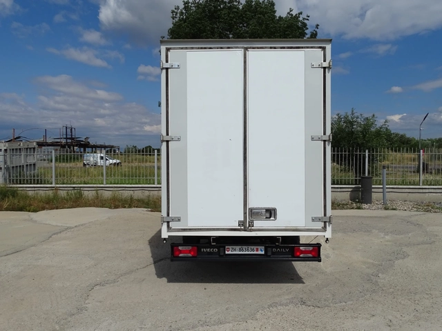Iveco Daily 35S14 * * КЛИМАТИК* * - автомобили, коли, обяви за нови и употребявани 4
