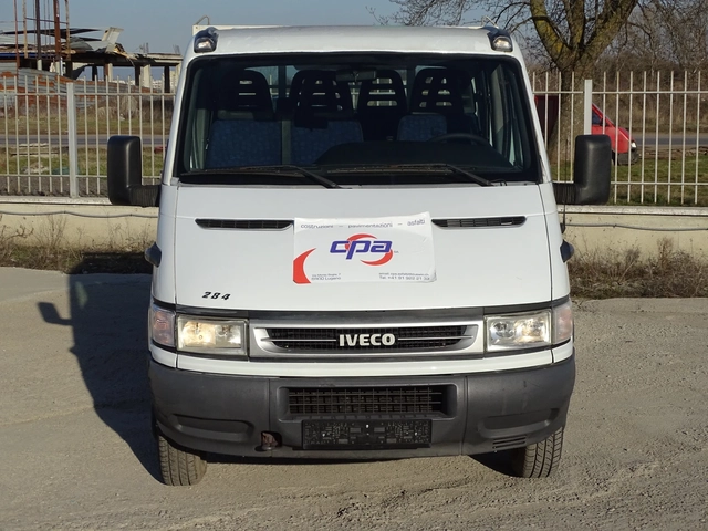 Iveco Daily 35C14 3.0HPI  КАТ. * Б* 7-места - автомобили, коли, обяви за нови и употребявани 4