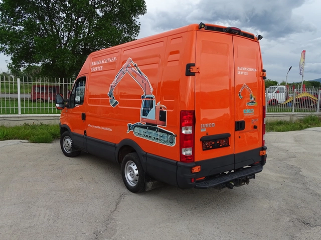 Iveco Daily 35S14 - автомобили, коли, обяви за нови и употребявани 3