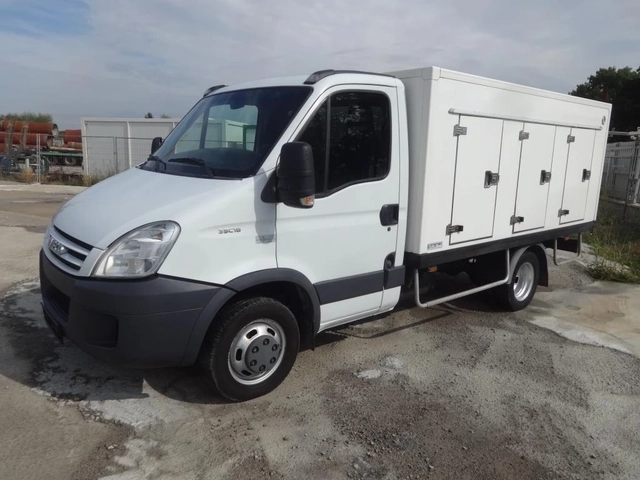 Iveco Daily 3.0HPI  ЗА СЛАДОЛЕД - автомобили, коли, обяви за нови и употребявани 2