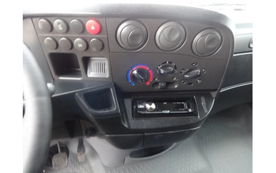 Iveco Daily 35C14 3.0HPI  КАТ. * Б* 7-места - автомобили, коли, обяви за нови и употребявани 9