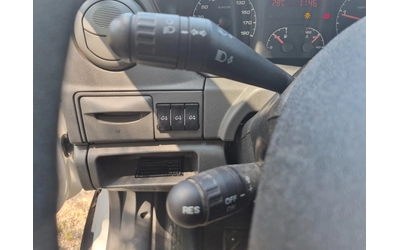 Iveco Daily 2.3D TOP TOP 35S15 - автомобили, коли, обяви за нови и употребявани 14
