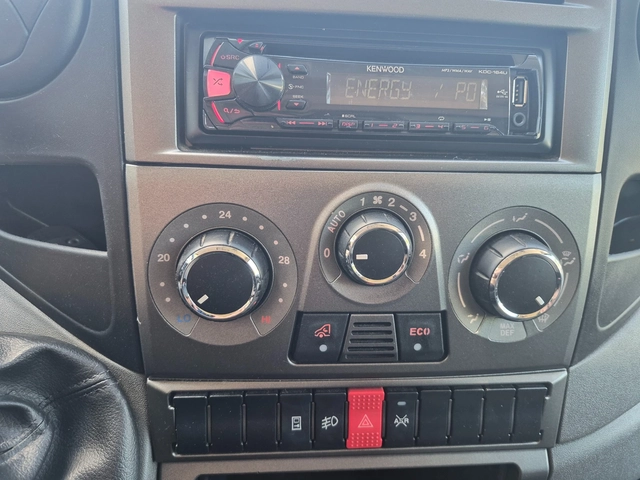 Iveco Daily 2.3D TOP TOP 35S15 - автомобили, коли, обяви за нови и употребявани 15