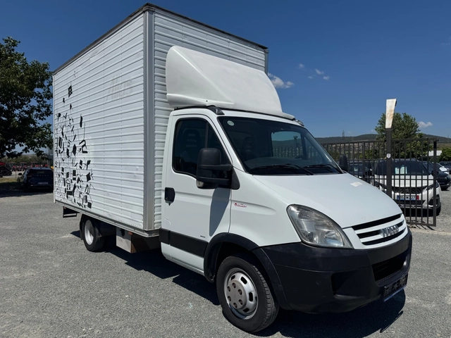 Iveco Daily 2.3 - автомобили, коли, обяви за нови и употребявани 2