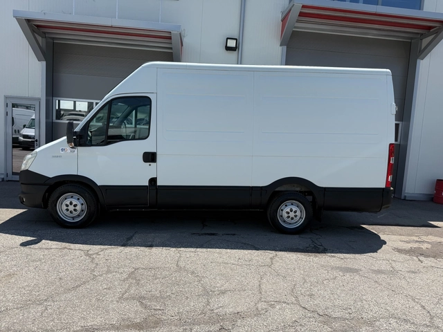 Iveco Daily 2.3 35S13-12 КУБ. - автомобили, коли, обяви за нови и употребявани 1
